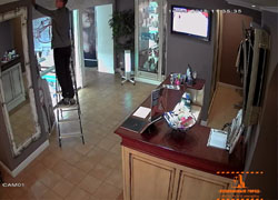Система видеонаблюдения из 4 камер на салон красоты 