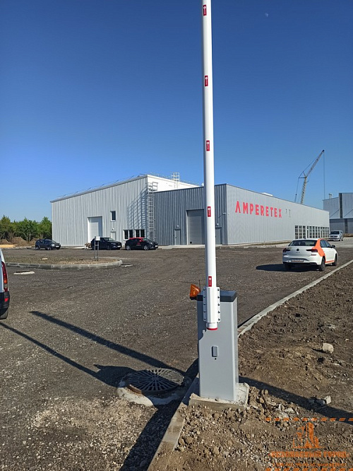 Установка шлагбаума на производство