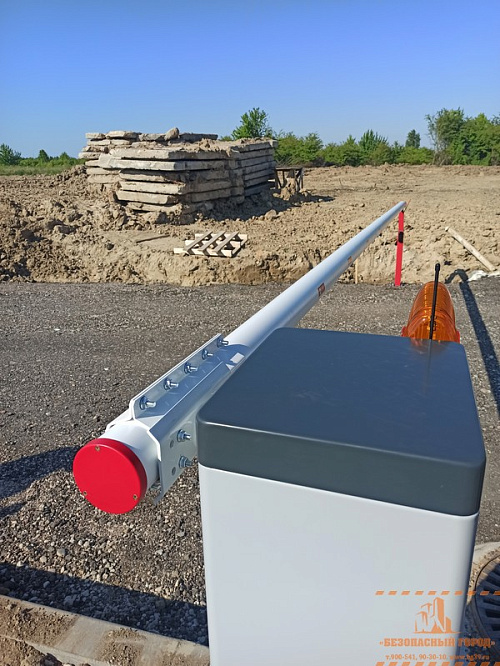 Установка шлагбаума на производство